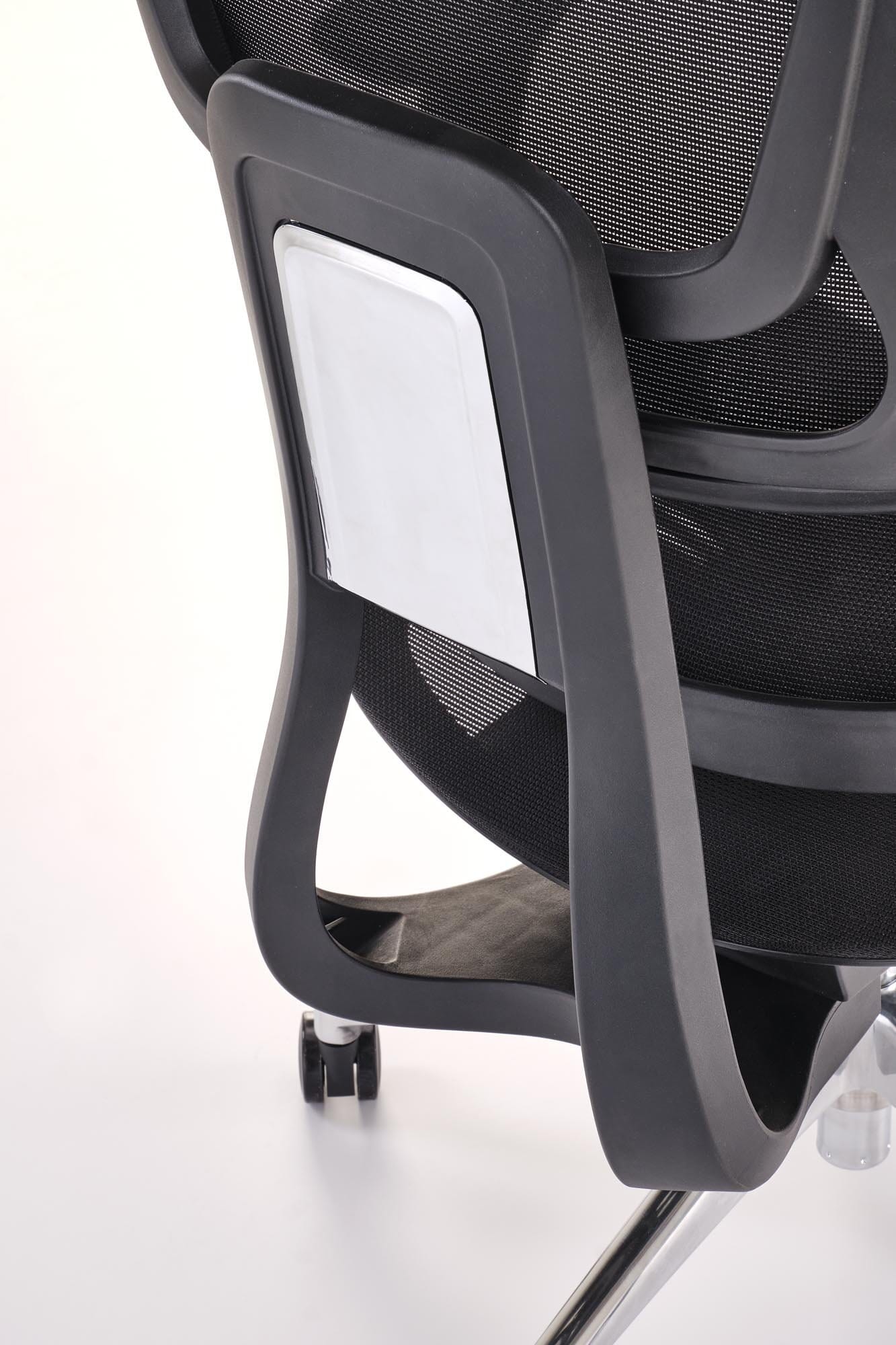 27a724f8b645b1c6bd56e267410d4fa6