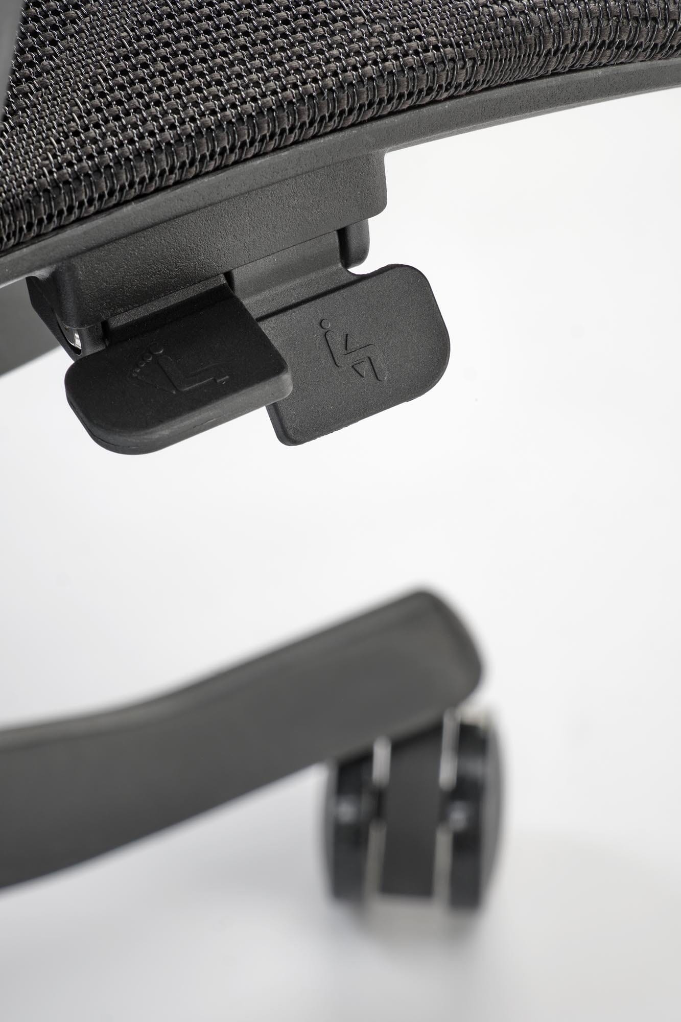 54b73f84d9a4f8622b2670a7ddf7e397