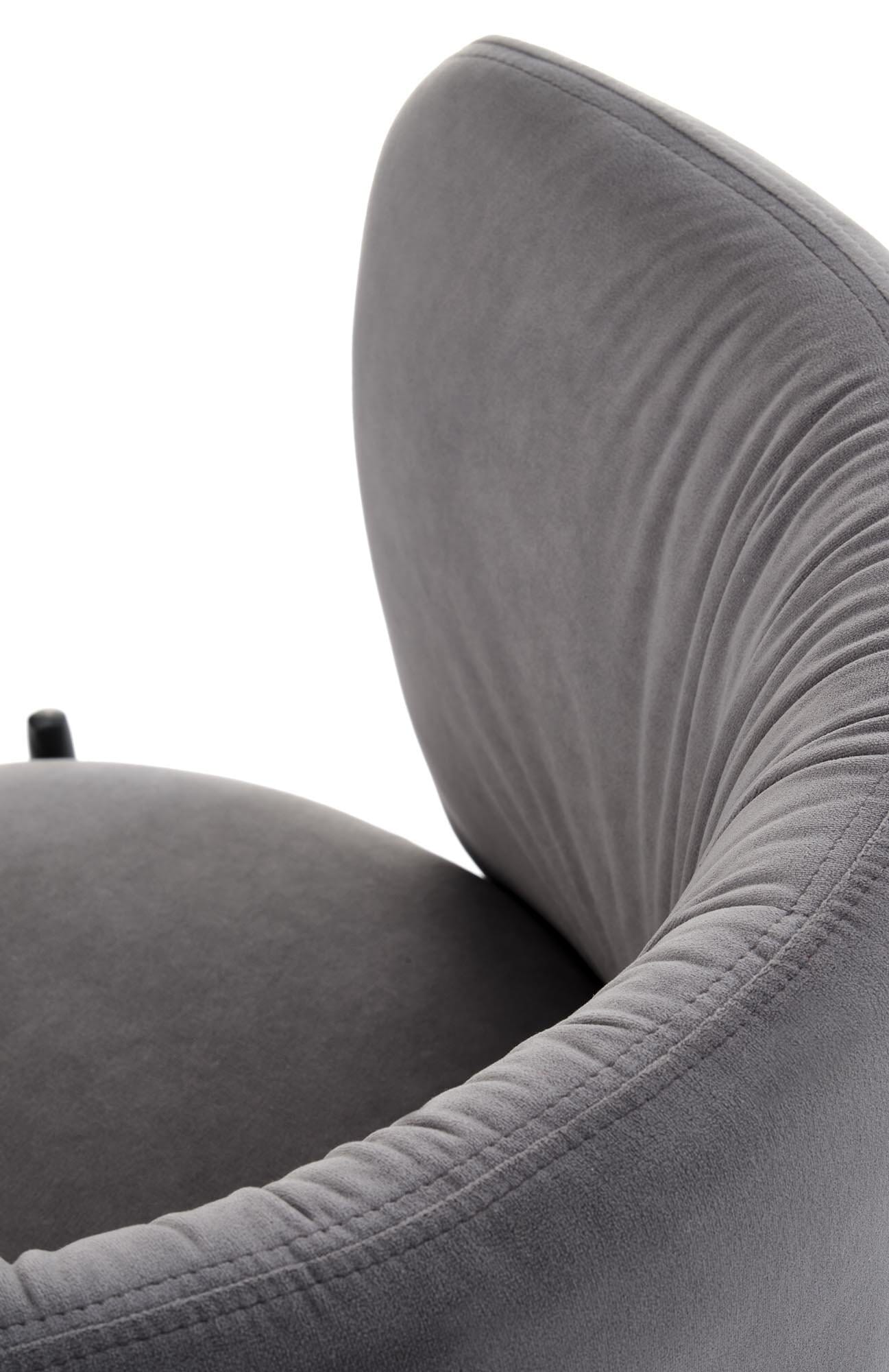 5943bcba5c72d9857d3a515bc10dfd13