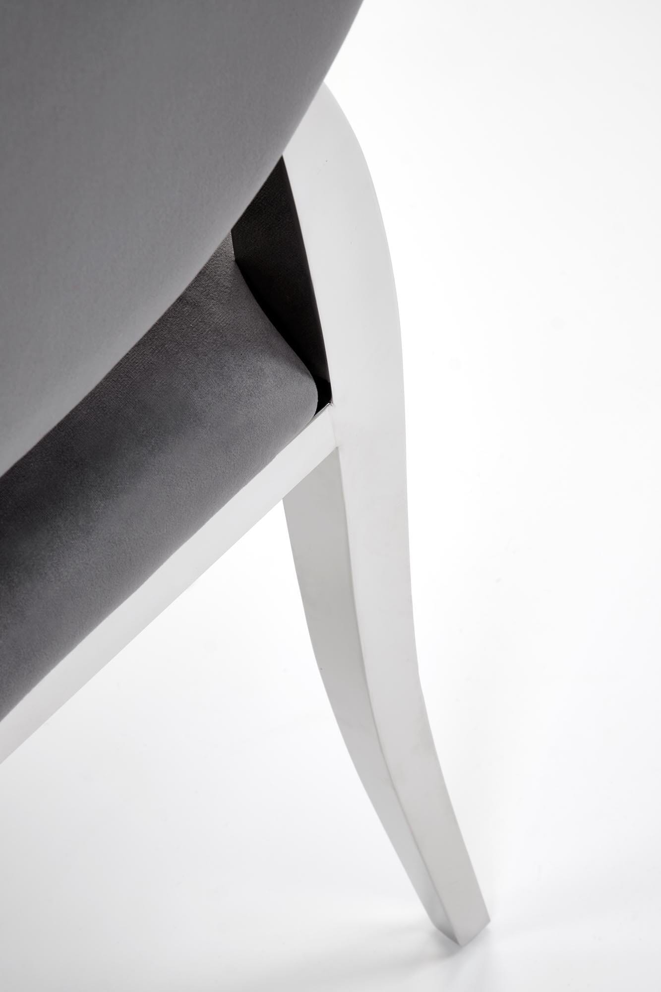 6addbfdfc012c5ea03bf0a34715c1b30