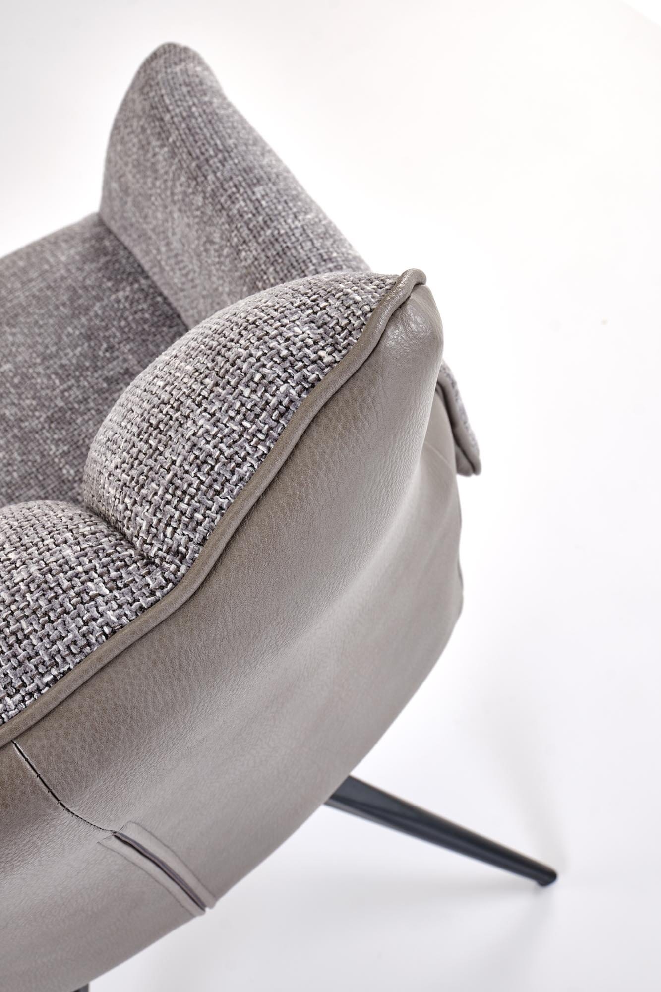 7b24c3d8f68a35ed04569eac9bc8bcc4