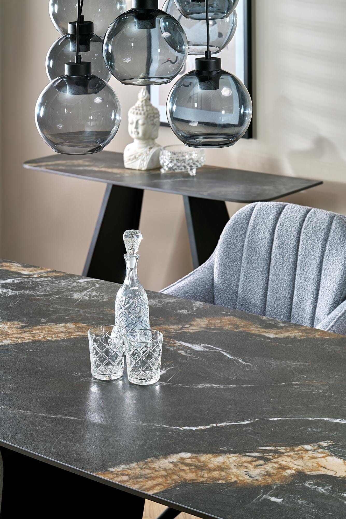 a1833cd48be38f2b67b602b83a47883f