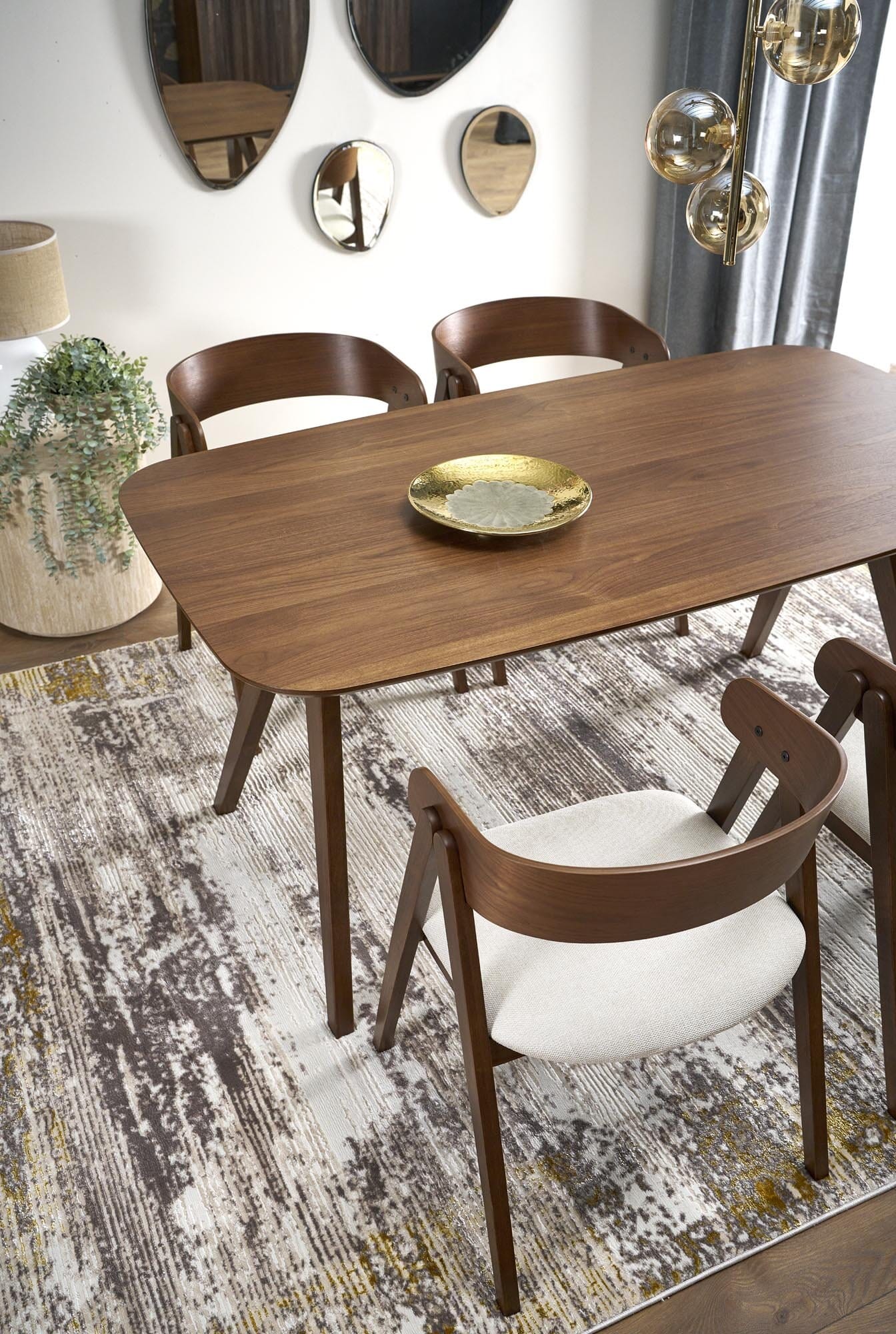 dccf015440b34aaae259b0a815e60c6a